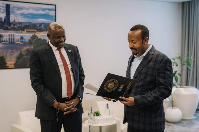VP Benjamin Bol Mel (Left) with Ethiopia Prime Minister Abiy Ahmed (Right) State House in Addis Ababa